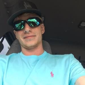 Meet your Posher, Christopher